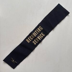 WWII Army Colonel War Eagle Shoulder Insignia Pin & Recruiting Service Armband